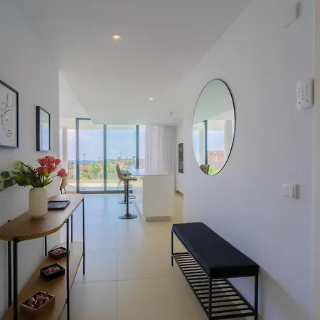 Amazing 3 Bedroom With Seaviews In Higueron Màlaga