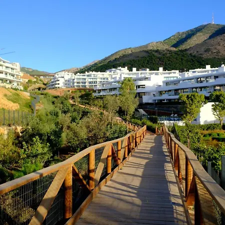 Amazing 3 Bedroom With Seaviews In Higueron Apartment Malaga
