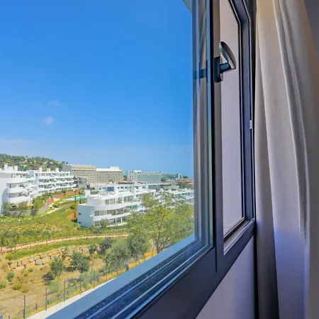 Amazing 3 Bedroom With Seaviews In Higueron Apartment Malaga
