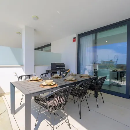 Apartmán Amazing 3 Bedroom With Seaviews In Higueron